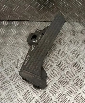 Audi A3 S3 8P Accelerator throttle pedal 1K2723503M