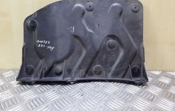 KIA Sportage Engine splash shield/under tray 291202S500