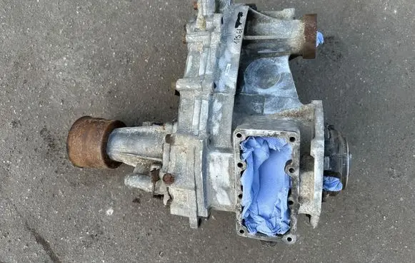 Mitsubishi Pajero Gearbox transfer box case MD721242