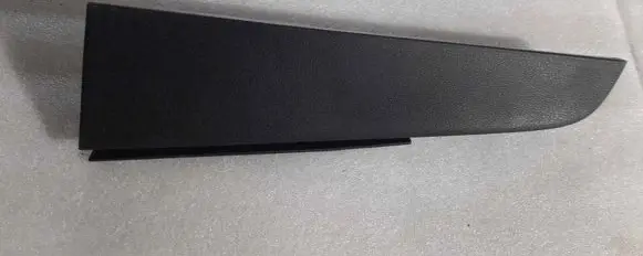 Nissan Leaf II (ZE1) Center console decorative trim 968P15SH0B
