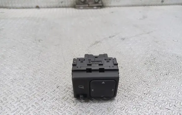 Nissan Micra Wing mirror switch 030530