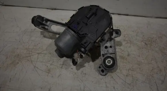 Ford Focus Front wiper linkage and motor BM5117504