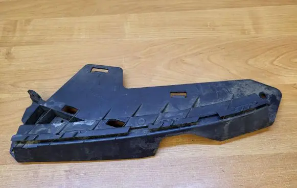 Volvo S80 Headlight/headlamp mounting bracket 30796387