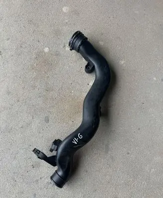 Volkswagen Golf VI Air intake hose/pipe 038906051C