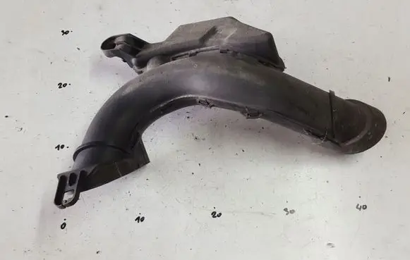 Intake resonator