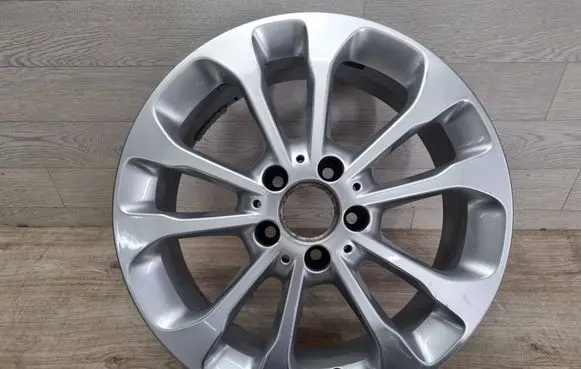 Mercedes-Benz GLA W156 X156 R17 alloy rim A1564011700