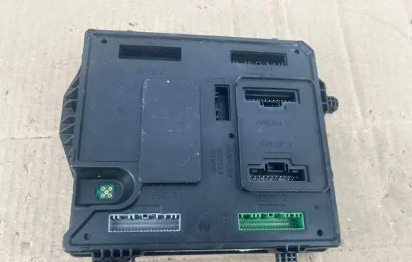 Renault Megane III Comfort/convenience module S180098101 09248 284B15986R