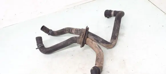 Volkswagen PASSAT B5 Engine coolant pipe/hose 8D0819373N
