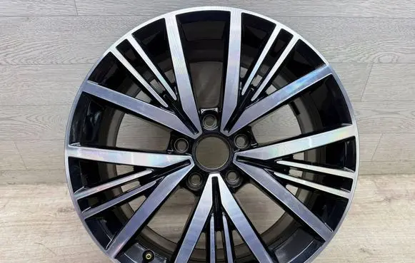 Volkswagen Beetle A5 R17 alloy rim 5C0601025BQ