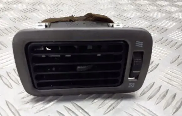 Toyota Avensis T220 Dashboard side air vent grill/cover trim 55881-450WL
