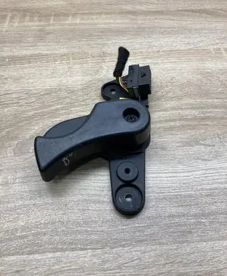 BMW 3 F30 F35 F31 Engine bonnet (hood) release handle 7221914 7309608
