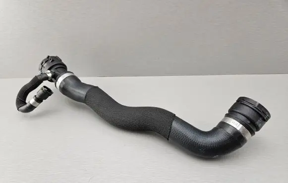 BMW 5 F10 F11 Engine coolant pipe/hose 8517079 17128517079