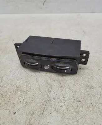 Toyota Avensis T250 Seat heating switch 453417