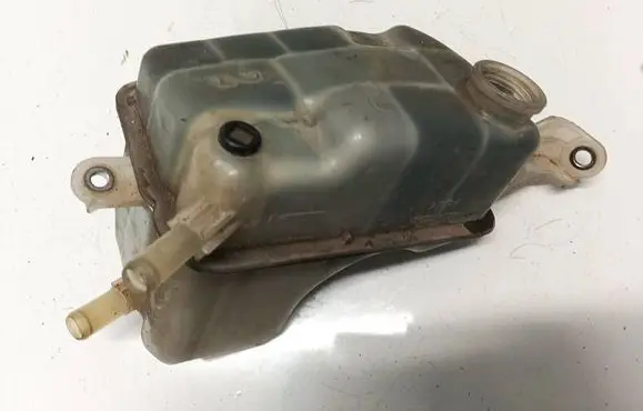 Toyota Auris 150 Coolant expansion tank/reservoir 1648026030