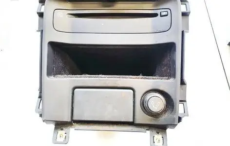Nissan Primera Radio/CD/DVD/GPS head unit 28185av700 pn-2419f