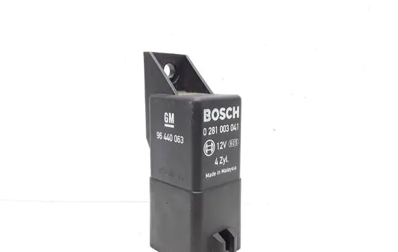 Opel Antara Glow plug pre-heat relay 96440063 0281003041