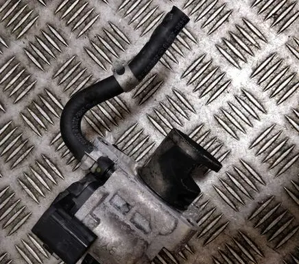 KIA Sportage EGR valve 284102U000