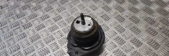 Jeep Grand Cherokee Engine mount bracket 68252528AA
