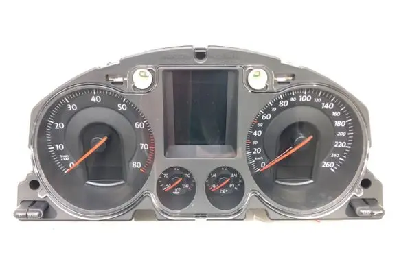 Volkswagen PASSAT B6 Speedometer (instrument cluster) 3C0920870P