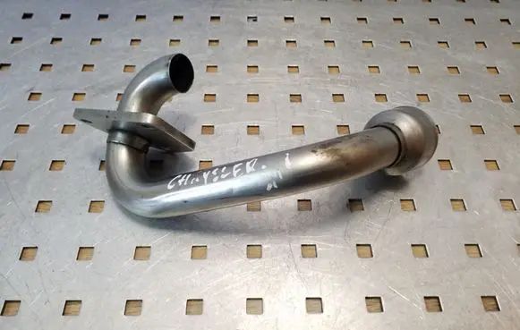 Chrysler 300 - 300C EGR valve line/pipe/hose
