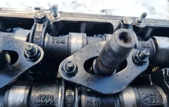 Fuel injector