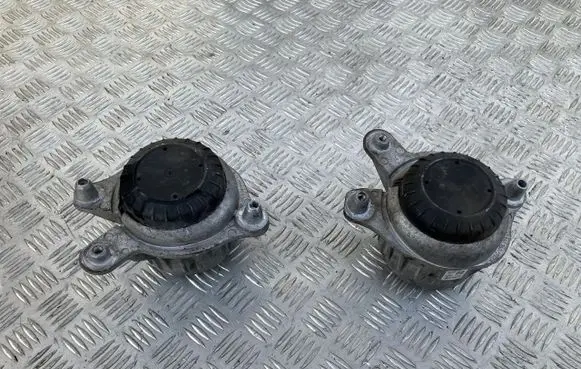 Mercedes-Benz C W205 Engine mount vacuum valve A2052406617