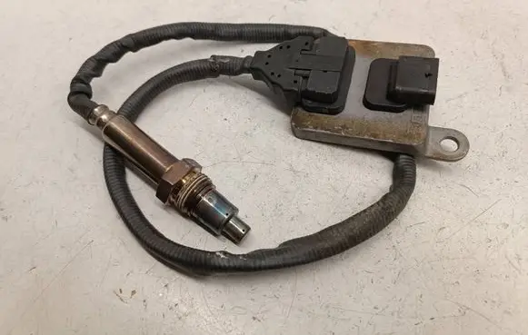 Mercedes-Benz Sprinter W906 Lambda probe sensor A0009053503 5WK96682D 0009053503