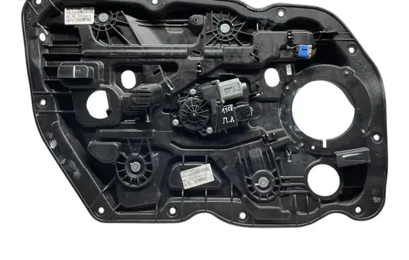 KIA Ceed Front door window regulator with motor 82470A2330 82450A2010 001100252791