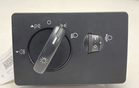 Ford Focus Light switch 7M5T13A024EA