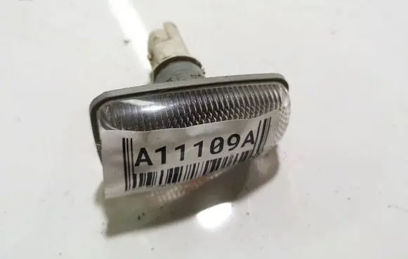 Peugeot 406 Front fender indicator light 