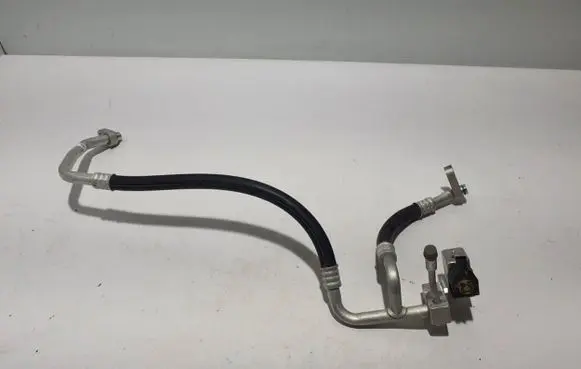 MG ZS Air conditioning (A/C) pipe/hose 11031622