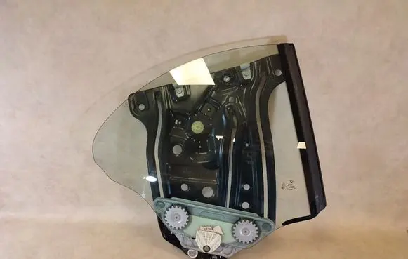 BMW 6 F12 F13 Rear side window 52377219888 7219888 7303788
