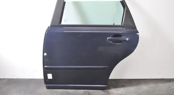 Volvo V50 Rear door 