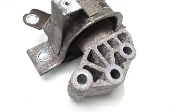 Fiat 500 Engine mount bracket 51891360