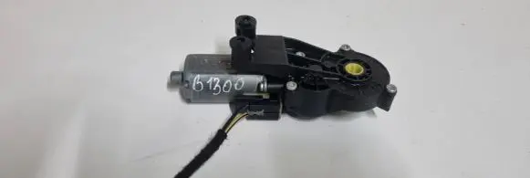 Mercedes-Benz E W212 Seat adjustment motor 0390203324