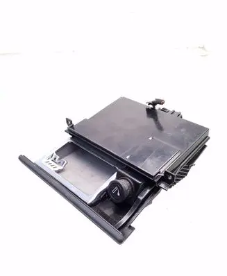 Car ashtray