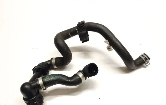 BMW 5 G30 G31 Engine coolant pipe/hose 8518749