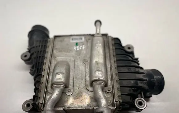Jaguar F-Pace Intercooler radiator GX736K775AE