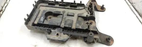 Volkswagen Caddy Battery tray 1k0915333