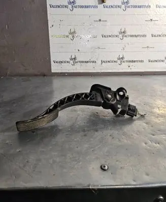 Citroen C-Crosser Accelerator throttle pedal MN101544 49949215389 08233A2BX0354