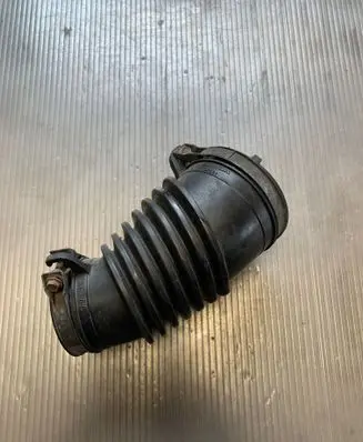 Honda CR-V Air intake hose/pipe AFT66
