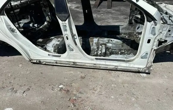 Mercedes-Benz CLA C117 X117 W117 Sill CLA117PROGPRAWY