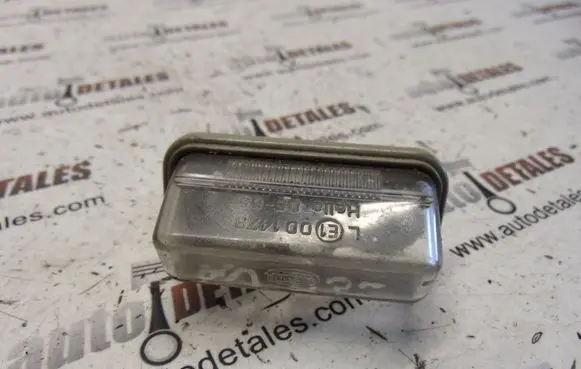 Toyota Avensis T250 Number plate light