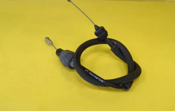 Opel Corsa B Throttle cable 90411031 90411031LB