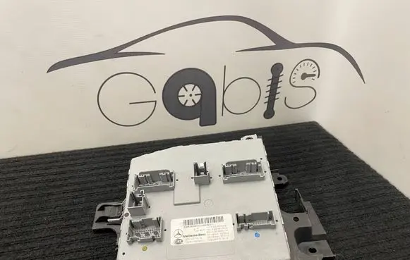 Mercedes-Benz C W205 SAM control unit A2229021514 A2059013904