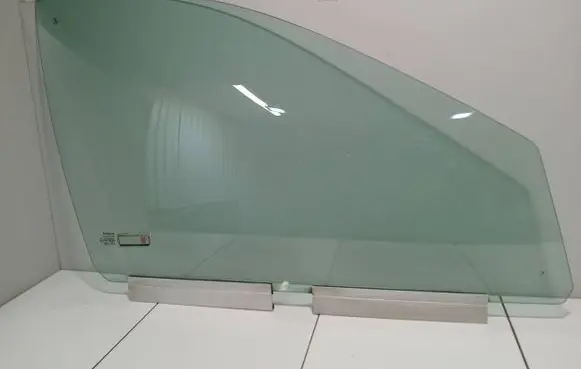 Volvo XC90 Front door window glass four-door 43R001582 E000199 DOT682M3240AS2