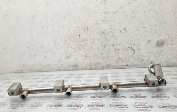 Audi Q7 4L Fuel main line pipe 03H133316A