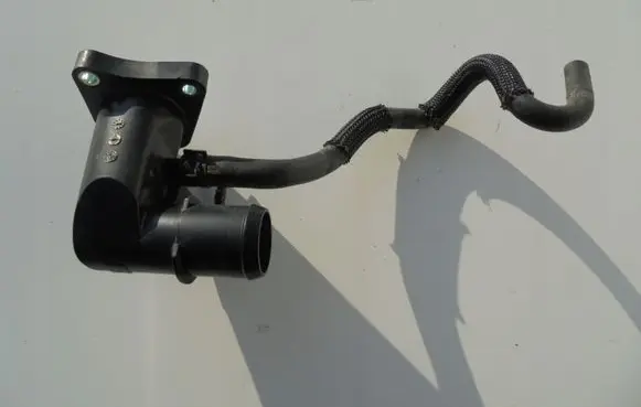 Mazda CX-3 Engine coolant pipe/hose
