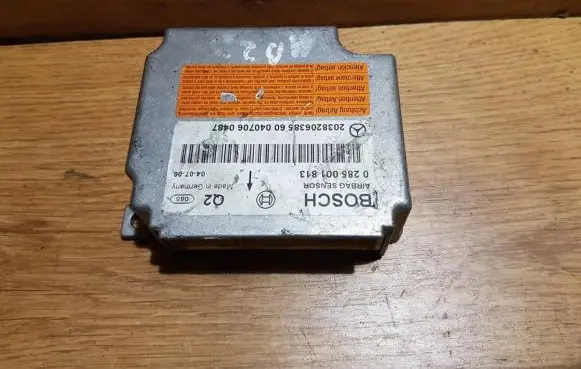 Mercedes-Benz CLK A209 C209 Airbag control unit/module 2038206385