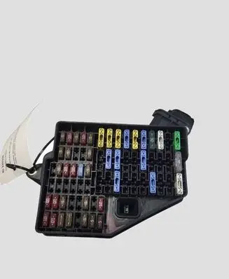 Skoda Fabia Mk1 (6Y) Fuse module